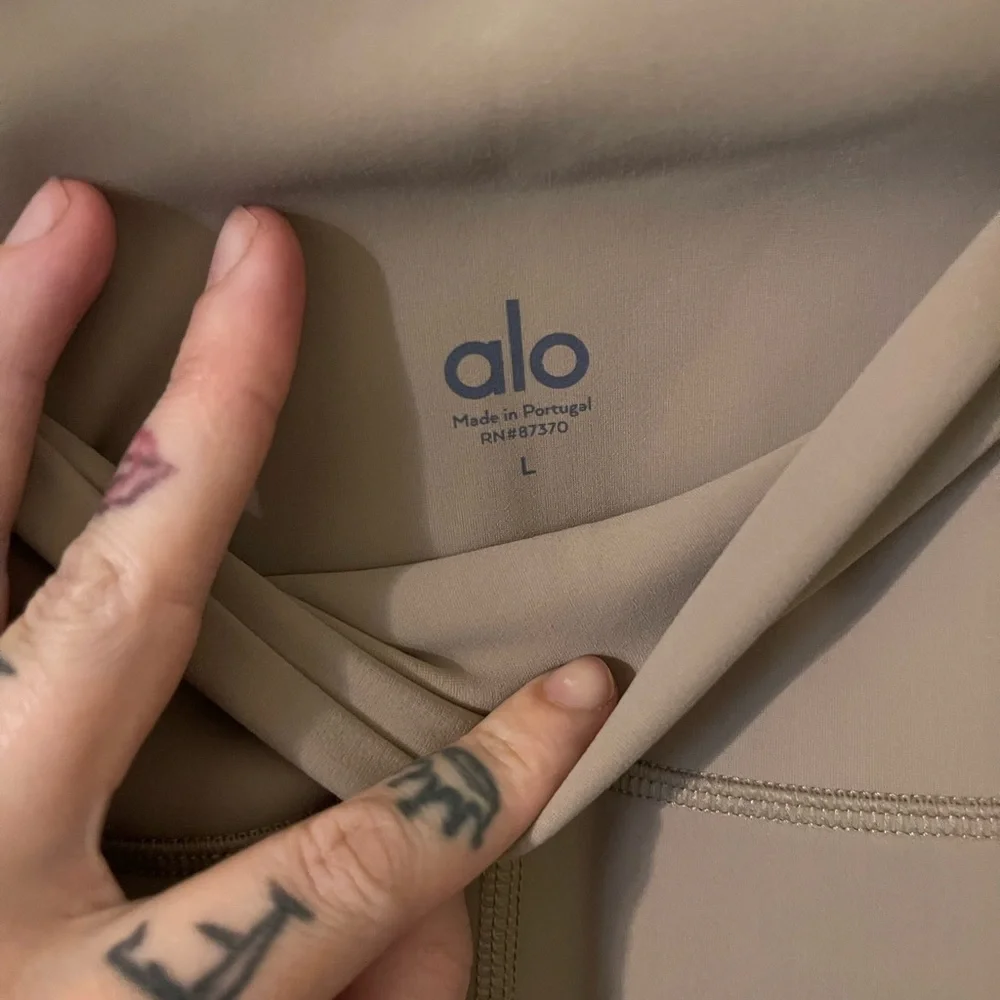 Alo cropped leggings - Picture 4 of 4